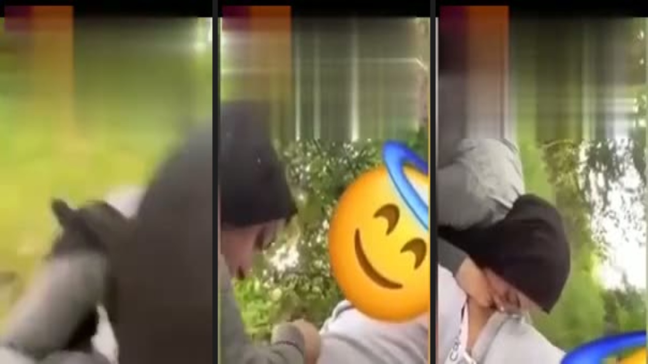 Liseli Türbanlı Parkta Sakso Çekiyor